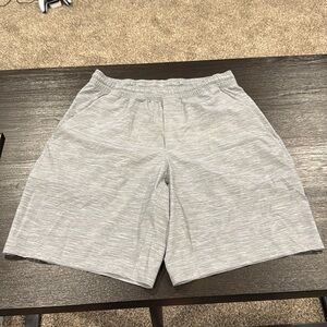 Lululemon Men’s Medium Pace Breaker Linerless 9” Grey